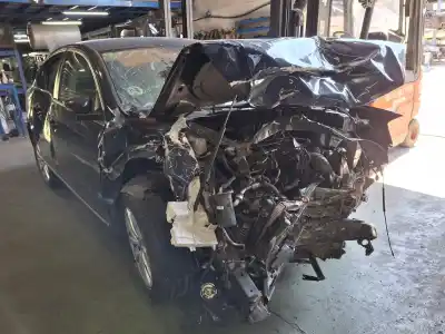 Véhicule à la ferraille volkswagen passat b7 (362) 2.0 tdi de l'année 2012 alimenté cffb