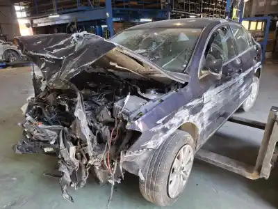 Véhicule à la ferraille volkswagen passat b7 (362) 2.0 tdi de l'année 2012 alimenté cffb