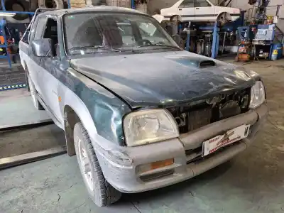 Véhicule à la ferraille MITSUBISHI L200 (K7_T, K6_T, K5_T)  de l'année 1999 alimenté 4D56-TD