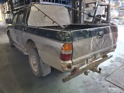 Véhicule à la ferraille mitsubishi                                         l200 (k7_t, k6_t, k5_t)                                                                                                                                                                                                                                    2.5 td 4wd (k74t)                                                                                                                                                                                                                                          de l'année 1999 alimenté 4d56-td