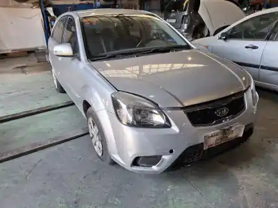Verschrottungsfahrzeug KIA RIO II (JB)  des Jahres 2010 angetrieben D4FA