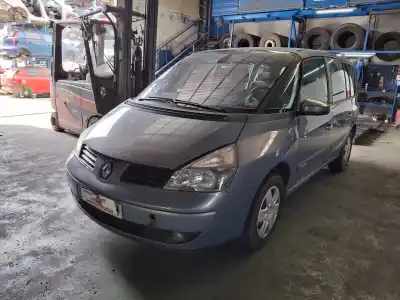 Vehículo de desguace RENAULT ESPACE IV (JK0/1_)  del año 2005 con motor F9Q 680,F9Q 820,F9Q 826