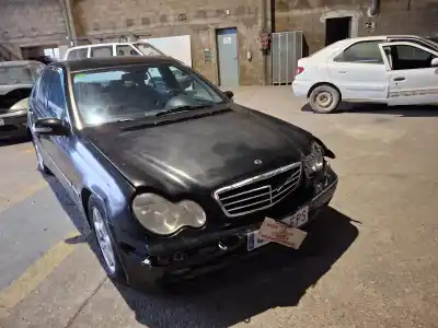 Scrapping Vehicle MERCEDES-BENZ CLASE C (W203)  of the year 2003 powered OM 611.962,OM 646.963