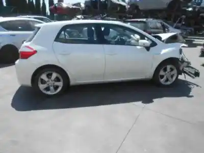 Scrapping Vehicle toyota auris (e15) g-2zr of the year 2010 powered 2zr