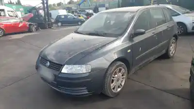 Scrapping Vehicle fiat stilo (192) g/ 182b6000 of the year 2003 powered 182b6000
