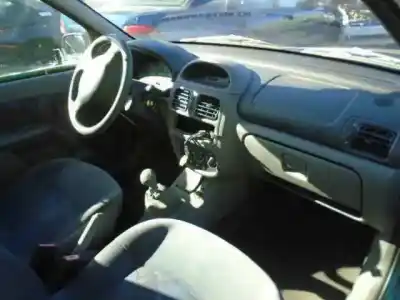 Scrapping Vehicle renault clio ii fase ii (b/cb0) d7f726 of the year 2001 powered d7f726
