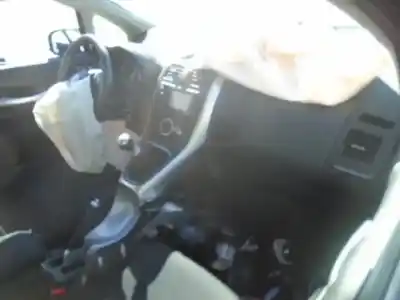 Здавання транспортного засобу toyota                                             auris (e15)                                                                                                                                                                                                                                                1zr                                                                                                                                                                                                                                                        року 2011 потужний 1zr