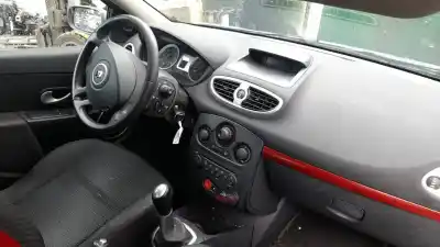 Здавання транспортного засобу renault clio iii k9k766 року 2007 потужний k9k766