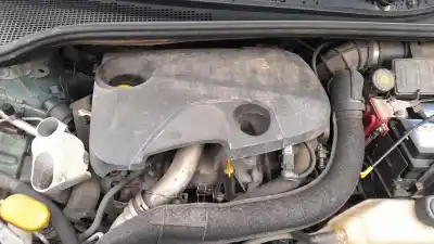 Здавання транспортного засобу renault clio iii k9k766 року 2007 потужний k9k766