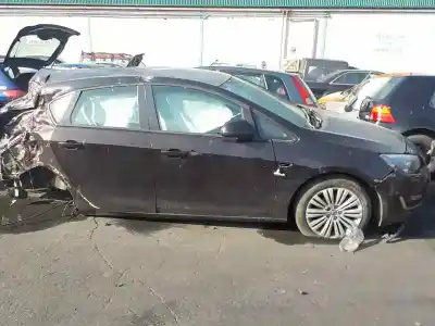 Здавання транспортного засобу opel astra j berlina 5p a16xer року 2013 потужний a16xer