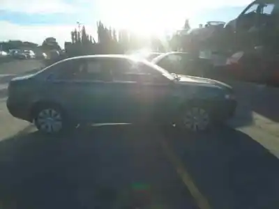 Здавання транспортного засобу audi a4 b7 (8ec) 2.0 tdi 16v року 2007 потужний bre