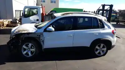 Здавання транспортного засобу VOLKSWAGEN TIGUAN (5N2) CFFD року 2013 потужний CFFD