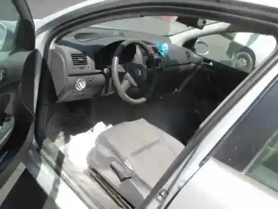 Sloopvoertuig volkswagen golf v (1k1) 1.9 tdi van het jaar 2004 aangedreven bkc