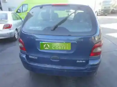 Veículo de Sucata renault scenic (ja..) f9qq7 do ano 2001 alimentado f9qq7