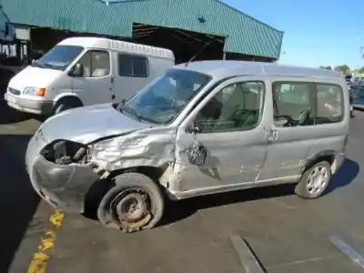 Здавання транспортного засобу peugeot partner (s2) rhy року 2004 потужний rhy