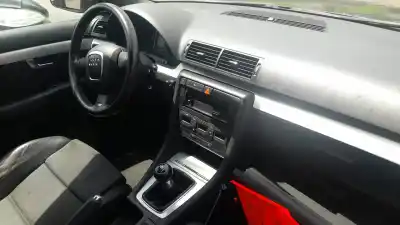Здавання транспортного засобу audi a4 b7 (8ec) 2.0 tdi 16v року 2005 потужний blb
