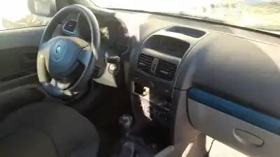 Утилизация автомобиля renault clio ii fase ii (b/cb0) d7f726 года 2004 питание d7f726