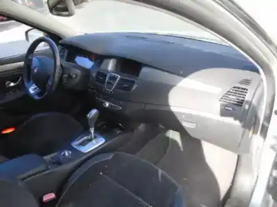 Verschrottungsfahrzeug renault                                            laguna grandtour iii                                                                                                                                                                                                                                       m9r805                                                                                                                                                                                                                                                     des jahres 2009 angetrieben m9r805