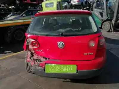 Sloopvoertuig volkswagen golf v (1k1) 1.9 tdi van het jaar 2004 aangedreven bkc