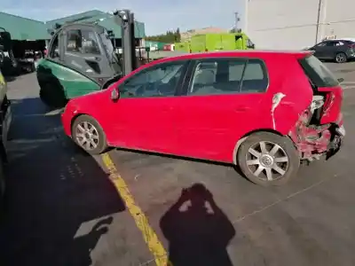 Sloopvoertuig volkswagen golf v (1k1) 1.9 tdi van het jaar 2004 aangedreven bkc