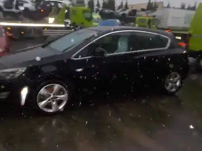 Здавання транспортного засобу opel astra j berlina 5p d-a17dtr року 2010 потужний a17dtr