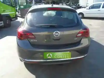 Здавання транспортного засобу opel astra j berlina 5p b16dth року 2015 потужний b16dth