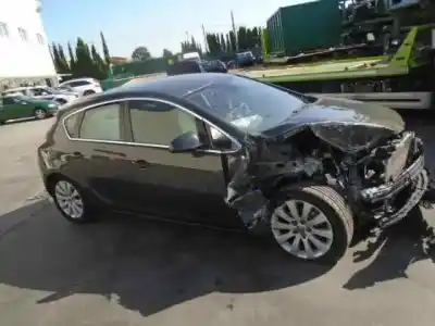 Здавання транспортного засобу opel astra j berlina 5p b16dth року 2015 потужний b16dth