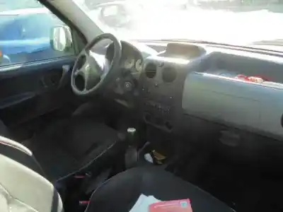Здавання транспортного засобу peugeot partner (s2) wjy(dw8) року 2004 потужний wjy