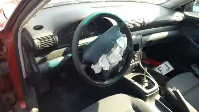 Veículo de Sucata audi a4 b5 (8d2) 1.8 t do ano 1996 alimentado aeb