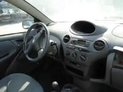 Здавання транспортного засобу toyota yaris (ncp1/nlp1/scp1) 2nzfe року 1999 потужний 2nzfe