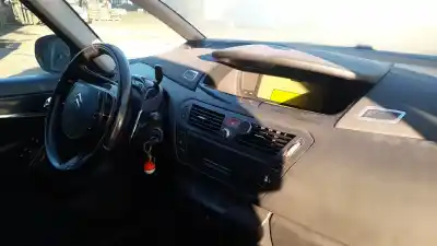 Здавання транспортного засобу citroen c4 picasso i monospace (ud_) 2.0 hdi 138 року 2008 потужний rhj
