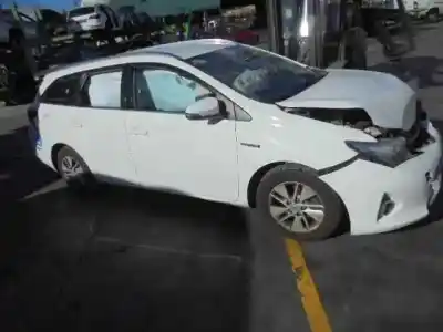 Hurda Aracı toyota auris (e18) 2zr yılın 2014 güçlü 2zr