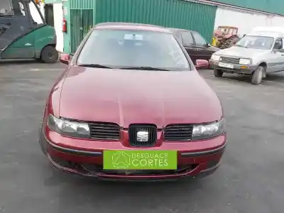 Здавання транспортного засобу SEAT LEON (1M1) 1.6 року 2000 потужний AKL Здавання транспортного засобу SEAT LEON (1M1) 1.6 року 2000 потужний AKL