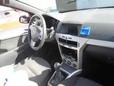 Здавання транспортного засобу opel astra h gtc g-z16xep року 2006 потужний z16xep