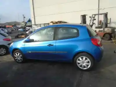 Здавання транспортного засобу renault clio iii d4f740 року 2006 потужний d4f740