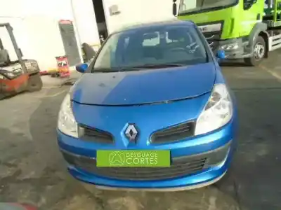 Здавання транспортного засобу RENAULT CLIO III D4F740 року 2006 потужний D4F740