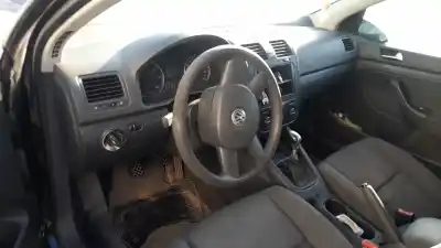 Sloopvoertuig volkswagen golf v (1k1) 1.9 tdi van het jaar 2004 aangedreven bkc