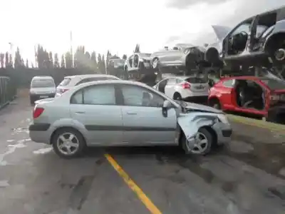 Veicolo di demolizione kia rio (jb) d4fa dell'anno 2006 alimentato d4fa