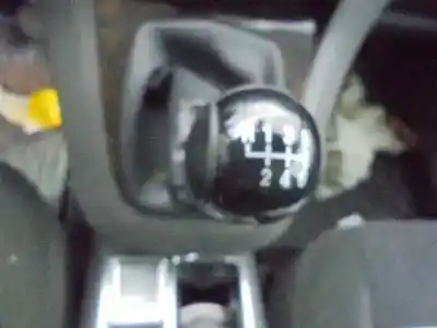 Здавання транспортного засобу ford focus c-max (cap) g6da року 2005 потужний g6da
