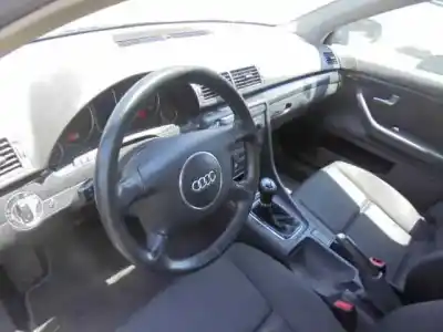 Scrapping Vehicle audi a4 b6 (8e2) 2.0 of the year 2002 powered alt