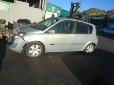 Scrapping Vehicle renault scénic ii (jm0/1_) 1.9 dci (jm0g, jm12, jm1g, jm2c) of the year 2003 powered f9q812