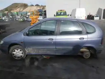 Scrapping Vehicle renault megane i scenic (ja0) f9q k7 of the year 1999 powered f9q a7