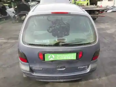 Scrapping Vehicle renault megane i scenic (ja0) f9q k7 of the year 1999 powered f9q a7