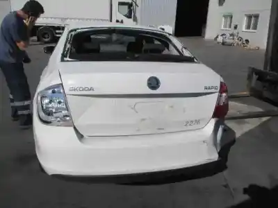 Sloopvoertuig skoda rapid spaceback (nh) cayc van het jaar 2014 aangedreven cayc