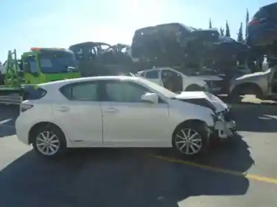 Здавання транспортного засобу lexus ct (zwa10_) 200h (zwa10_) року 2012 потужний 2zr