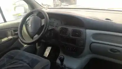 Здавання транспортного засобу renault scénic i monospace (ja0/1_, fa0_) 2.0 16v (ja1d, ja17) року 1999 потужний f4r740
