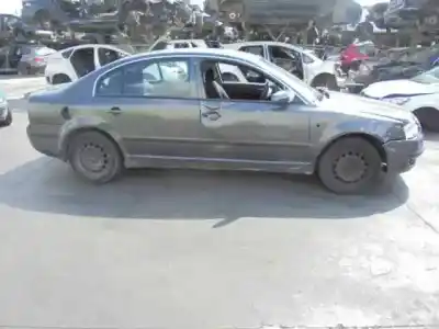 Scrapping Vehicle skoda superb i (3u4) 1.9 tdi of the year 2003 powered awx