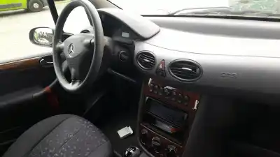 Sloopvoertuig mercedes-benz clase a (bm 168) 166960 van het jaar 2002 aangedreven 166960