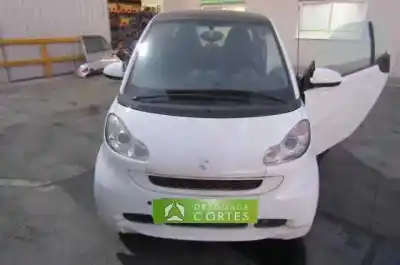 Veículo de Sucata SMART FORTWO COUPE M 132.910 do ano 2011 alimentado 132910