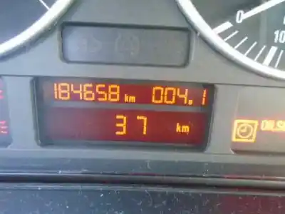 Здавання транспортного засобу bmw 5 (e39) 520 i року 2002 потужний 226s1